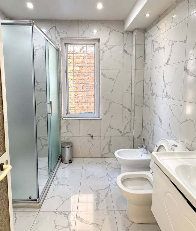 🔥 Super Apartament Modern me Qira – Tek Piceri Kinostudio – 50.000 lek 🔥