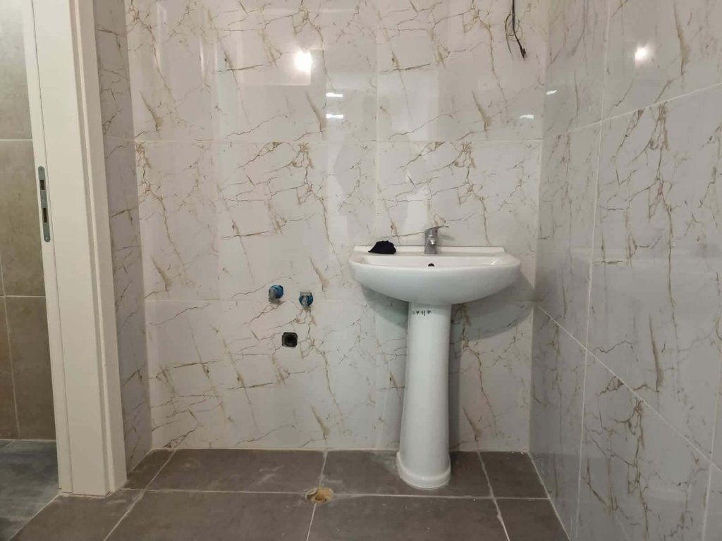 AMBIENT BIZNESI PËR SHITJE – BRRYLI 200,000 €