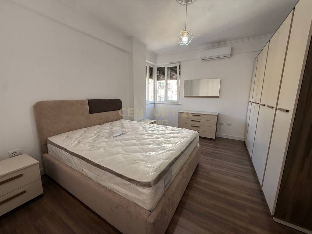 APARTAMENT 2+1 TEK FAKULTETI I SHKENCAVE,PER QIRA!