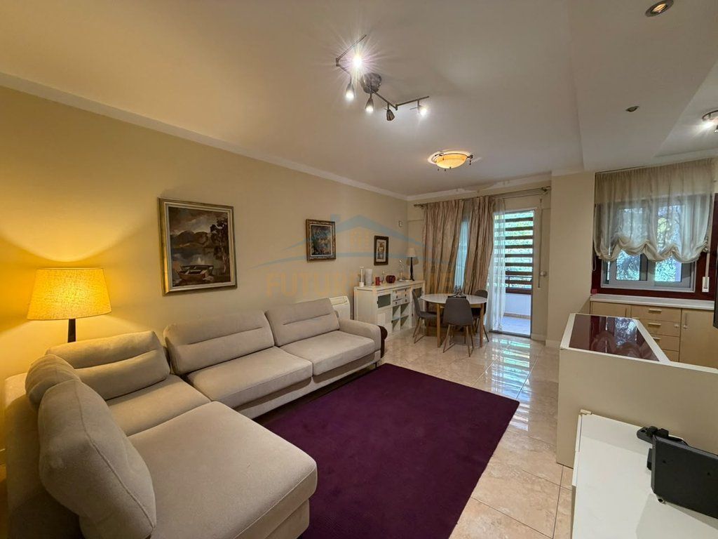 Shitet, Apartament 2+1+2, Liqeni i That, Tirane