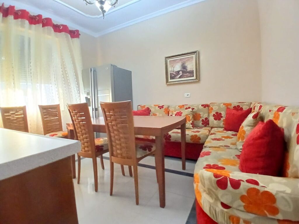Apartament me qera 1+1 te Kafe Flora