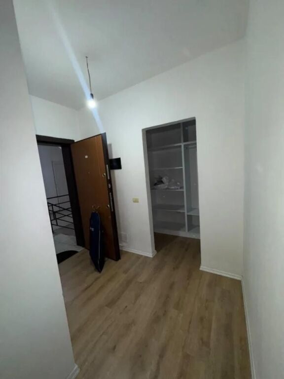 Apartament 1+1 i mobiluar me qira te Pallatet Fratari, Astir, 83 m²