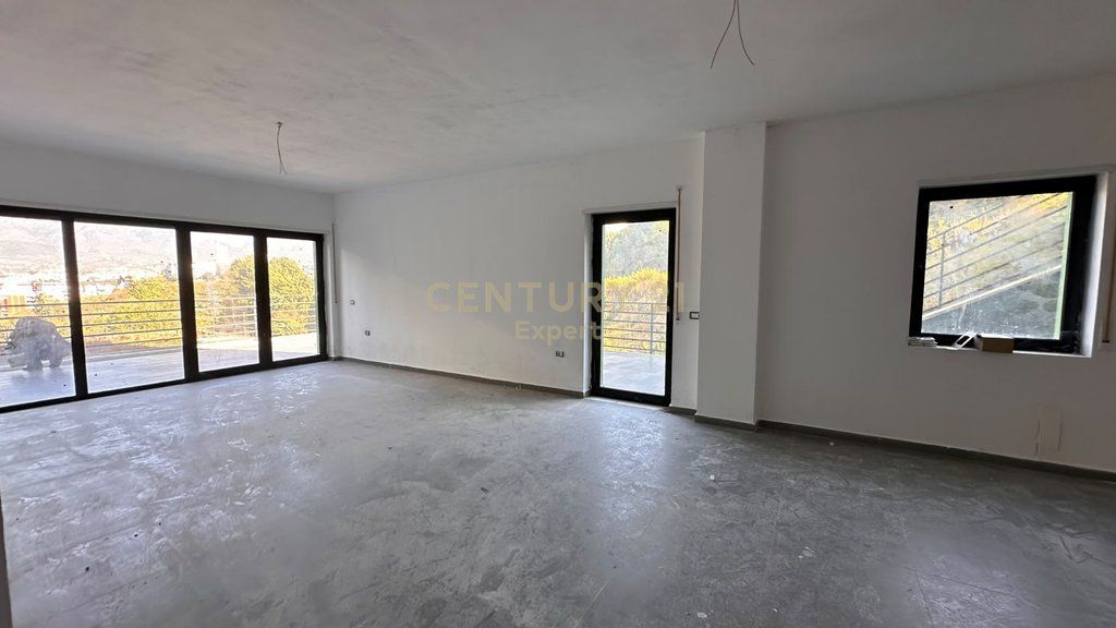 SHITET DUPLEX 3+1+3 – KODRA E DIELLIT 2 RESIDENCE, TIRANË