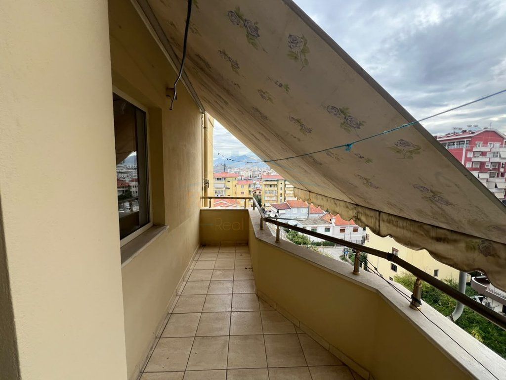 Shitet,Apartament 2+1+2,Selite, Tirane
