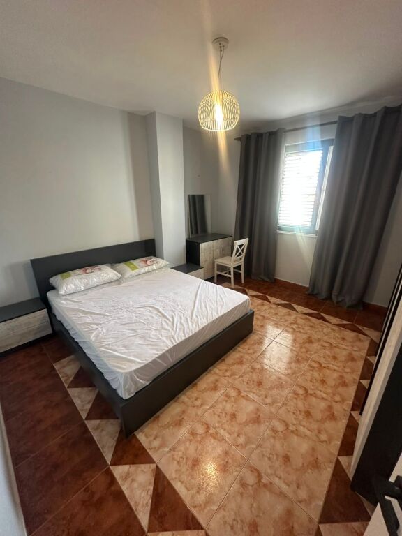 APARTAMENT 1+1 ME QIRA – SHKOLLA E BALETIT