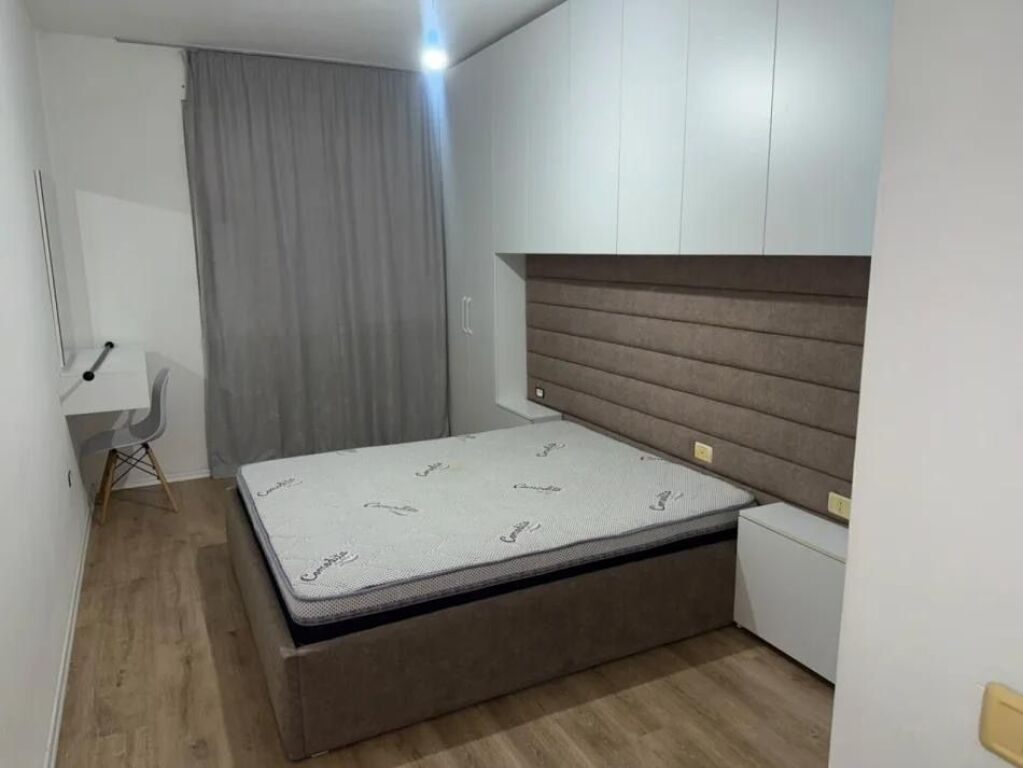 Apartament 1+1 i mobiluar me qira te Pallatet Fratari, Astir, 83 m²