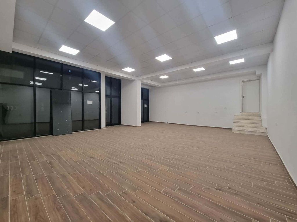 AMBIENT BIZNESI PËR SHITJE – BRRYLI 200,000 €