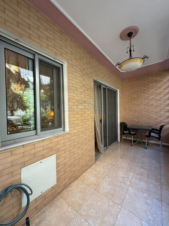 Shitet, Apartament 2+1+2, Liqeni i That, Tirane