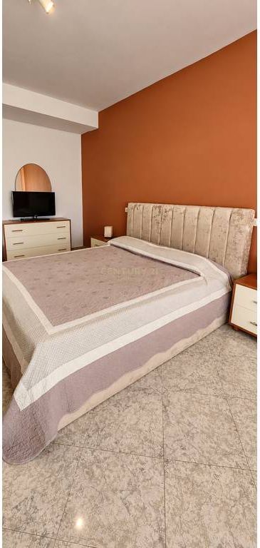 Center - 1+1 Premium Apartment for Rent Near Toptani