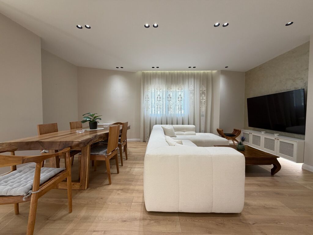 Apartament me qera 2+1 te Rr e Bogdaneve