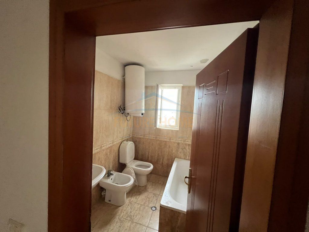 Shitet,Apartament 2+1+2,Selite, Tirane