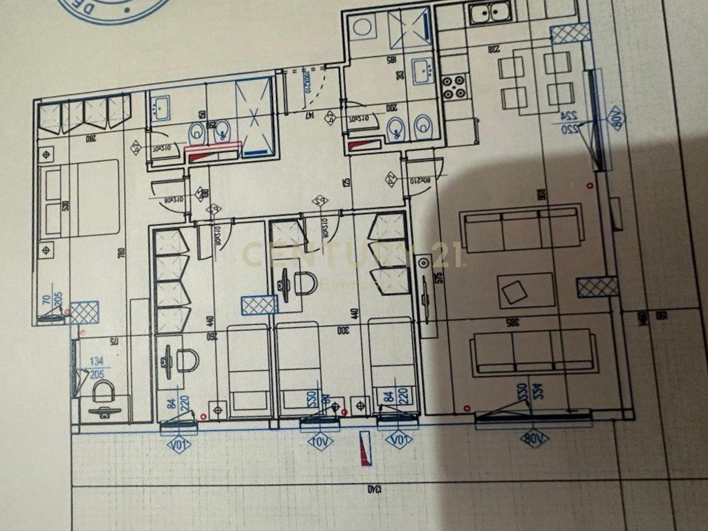 KOMUNA E PARISIT, ZYRE PER QIRA