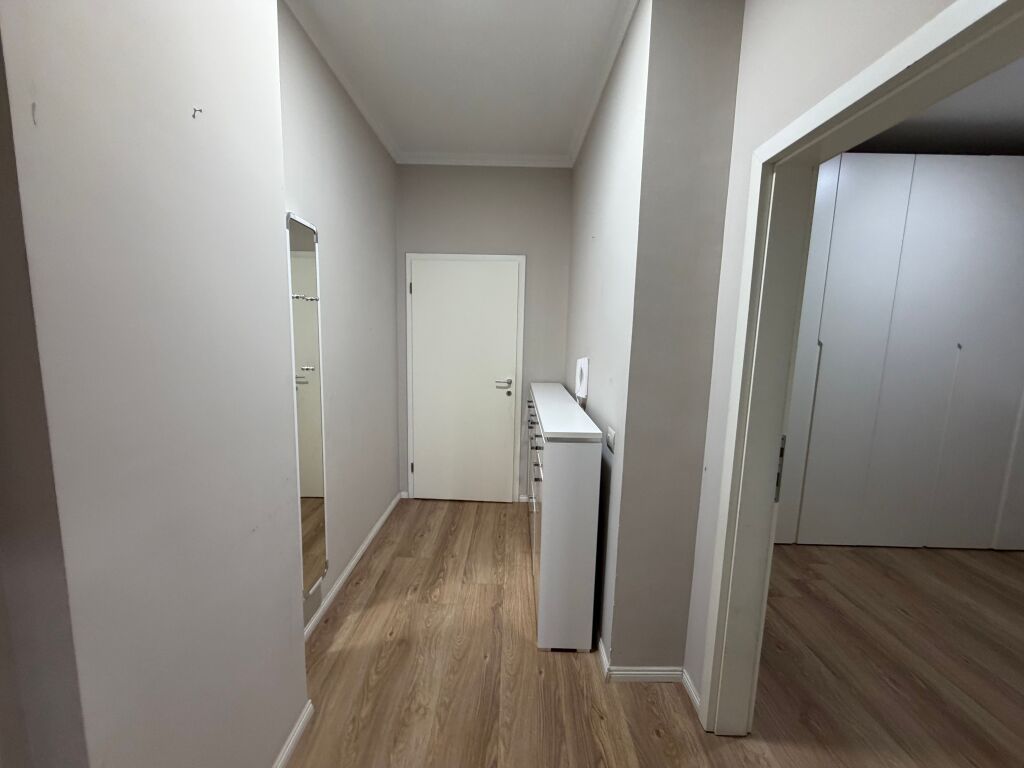 3+1,kat 4 ashensore,te radisoni liq i thate,275 miije euro
