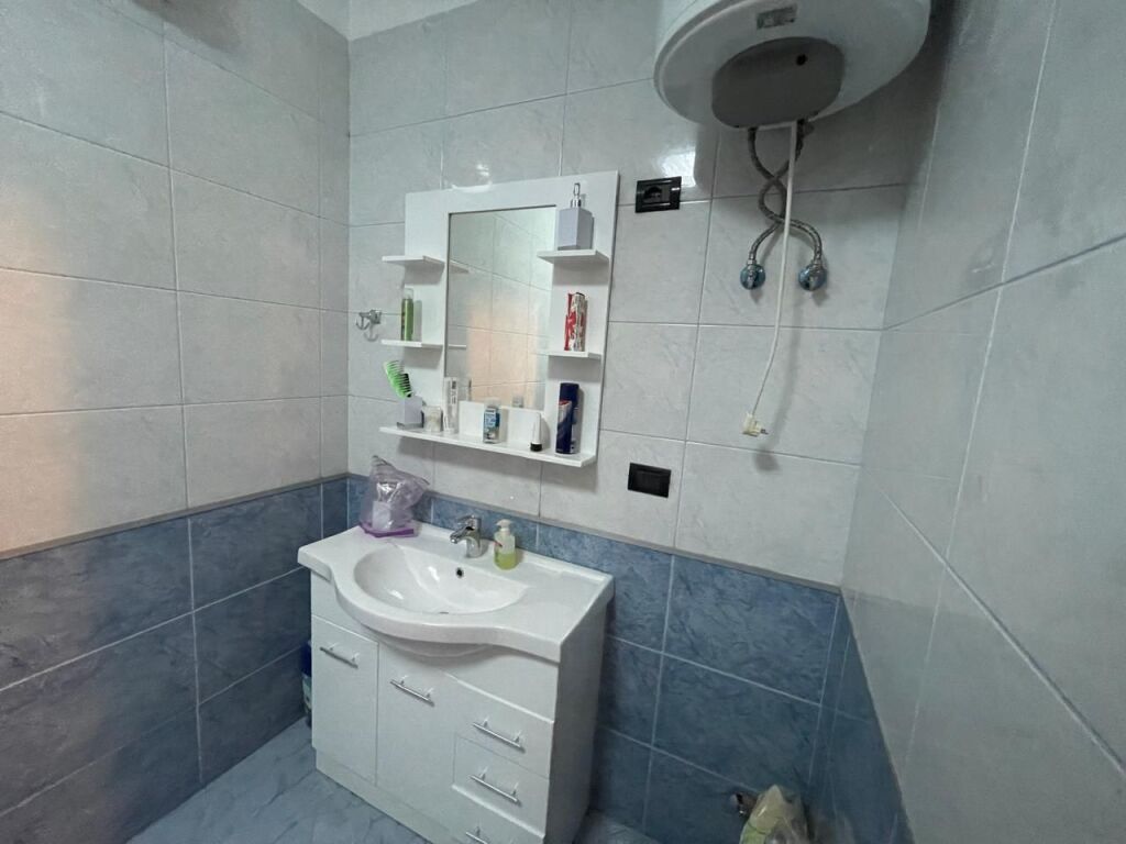 2+1 apartment for rent in Xhamllik