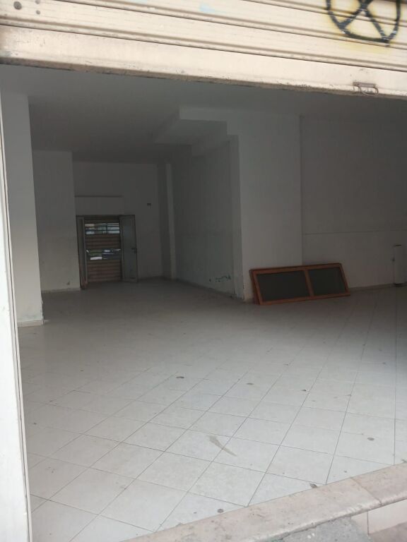 Dyqan 96 m² në shitje në Bashkia, Vlore