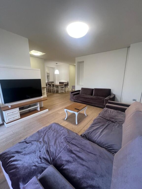 Qera, Apartament 2+1+2, Sheshi Wilson, Tirane