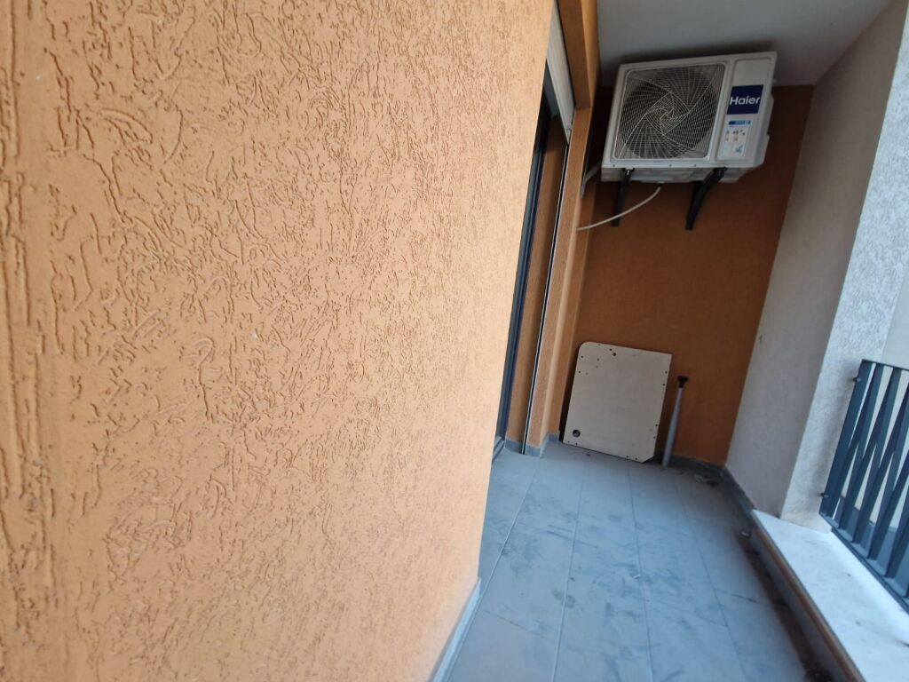 Qera | Ambjent Biznesi | Kompleksi Zirkon | 500 €/muaj