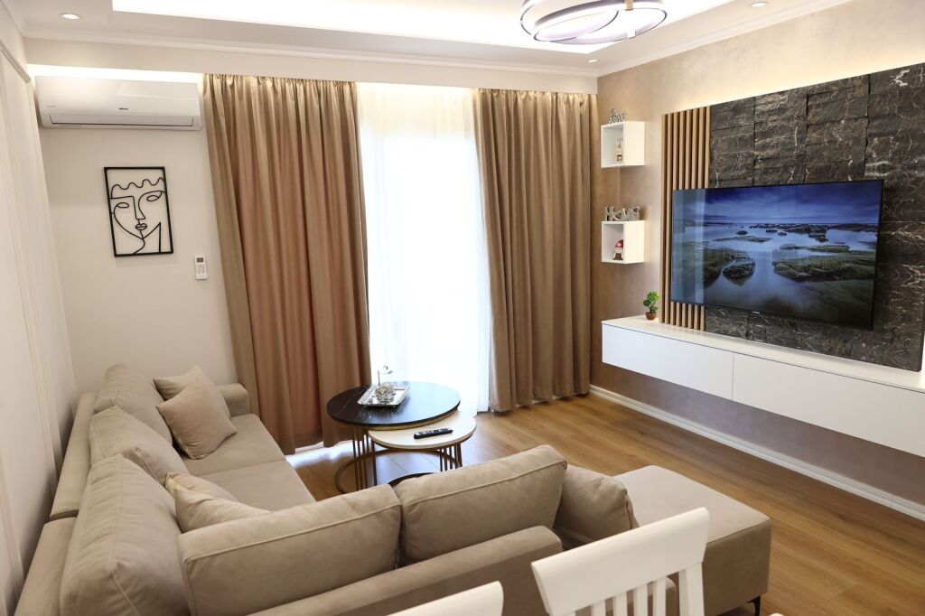 Jepet apartament me qera 1+1