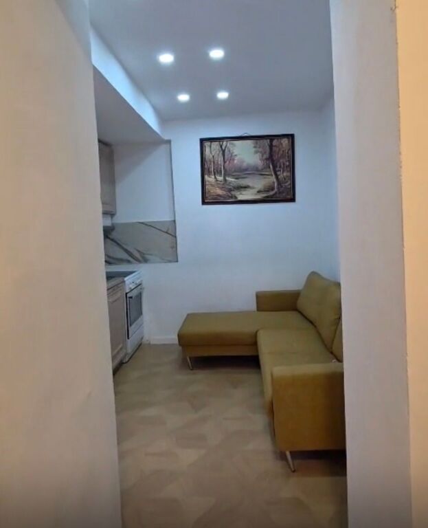 Apartament 2+1 (i vogel ) tek Siri Kodra!