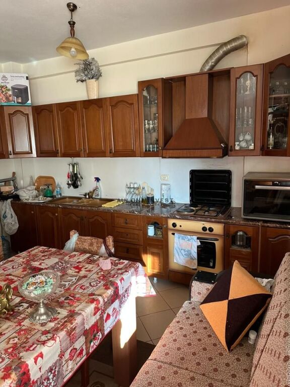 APARTAMENT 1+1 ME QERA AFATGJATE-ALBANO&amp;ROMINA VLORE