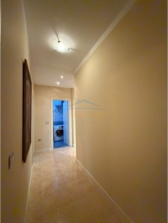 Apartament 2+1 në shitje në Liqeni i Thate, Tirane