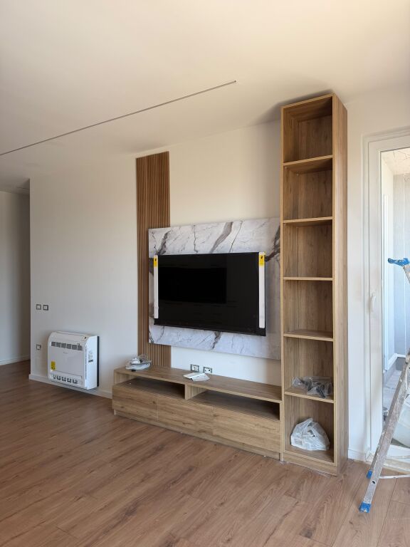 Jepet me qira 2+1+parkim Univers City Qtu 55.000 leke
