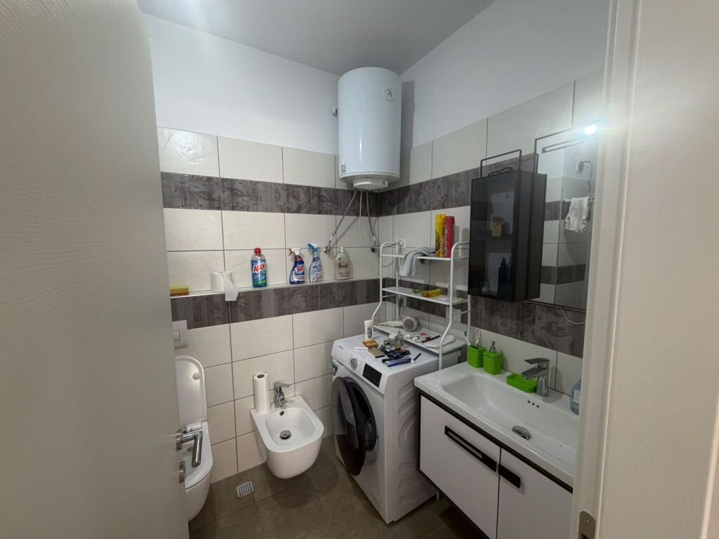 2+1 apartment for rent with parking  📍 Location: Former Aviation Field