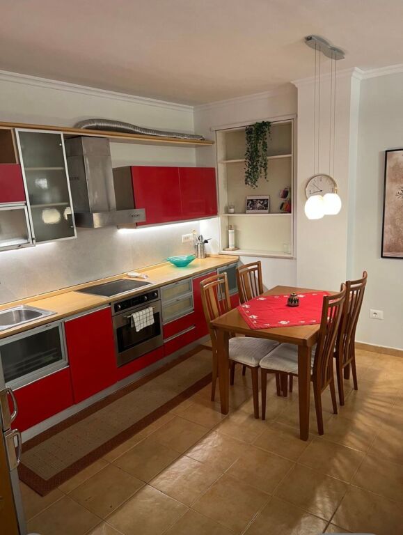 1+1, floor 3 Elevators, sales street block, 800 thousand lek