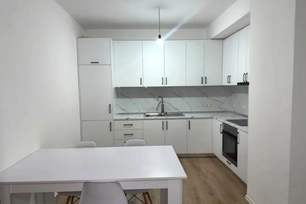 For rent 1+1 ASTIR FRATARI 45,000 lek