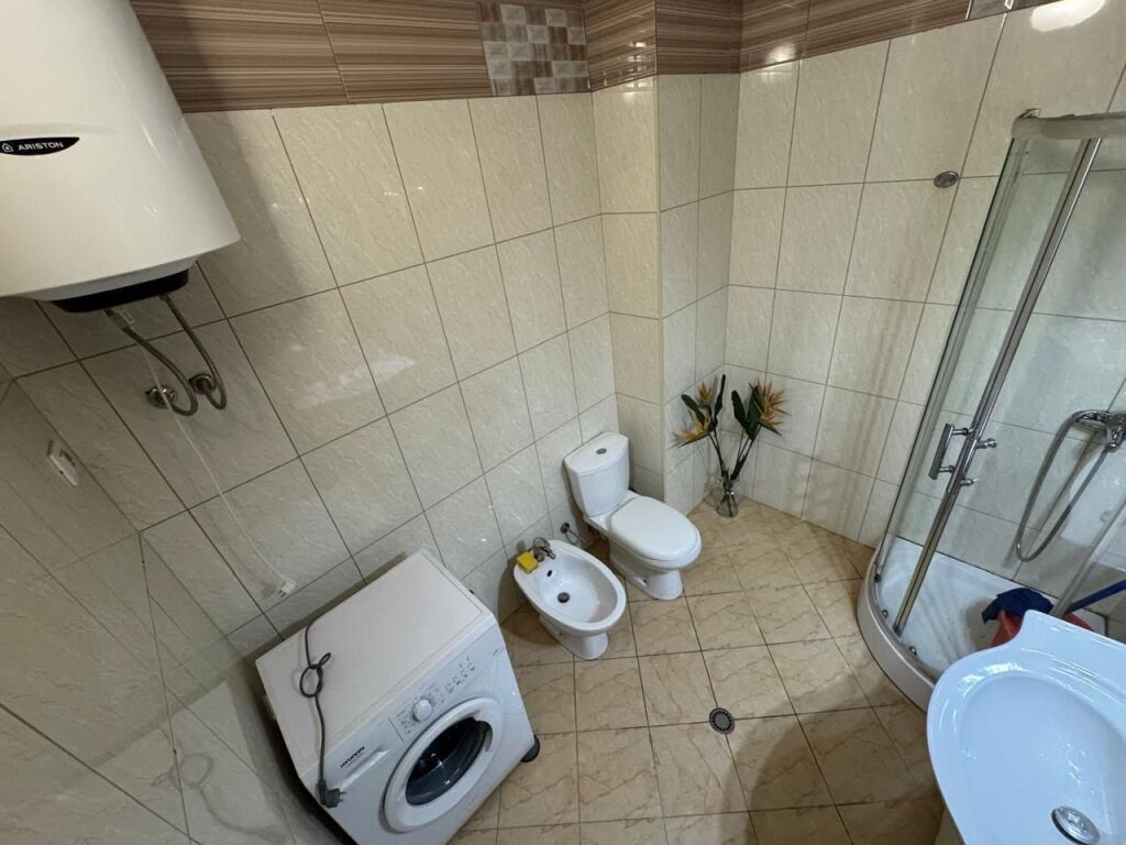 Jepet me qera apartament 2+1 Astir/ Bar Artist