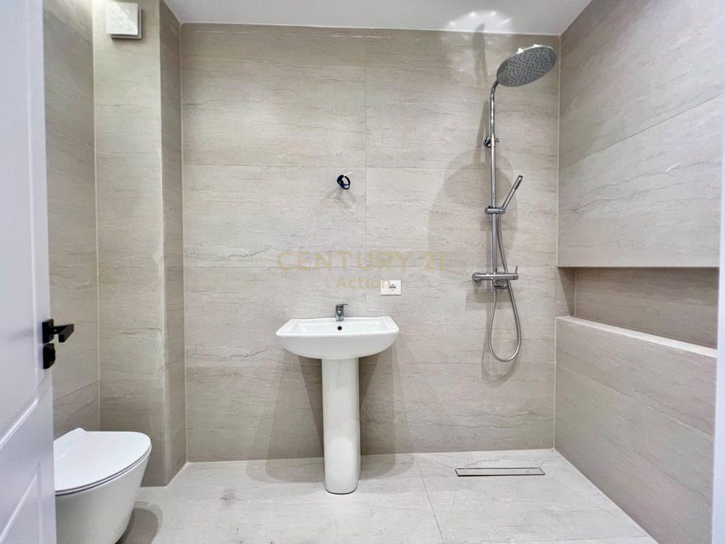 SHESIM, SUPER APARTAMENT 2️⃣➕1️⃣ me LAVANTERI &amp; 2️⃣ POSTE PARKIMI, PASKUQAN