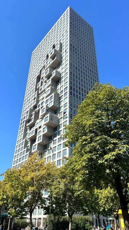 2+1+2 APARTMENT FOR SALE DOWNTOWN ONE ELBASANIT STREET 671.040 EURO FH-98361