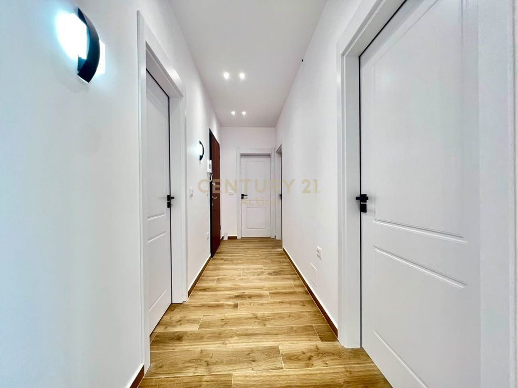 SHESIM, SUPER APARTAMENT 2️⃣➕1️⃣ me LAVANTERI &amp; 2️⃣ POSTE PARKIMI, PASKUQAN