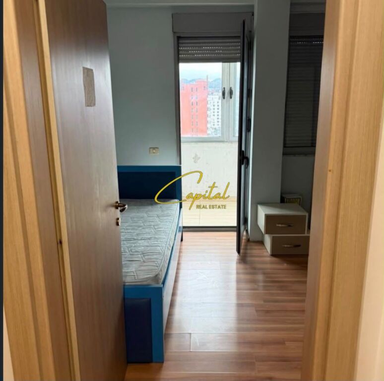APARTAMENT ME QIRA 2+1 RRUGA E KAVAJES 65.000 LEKE