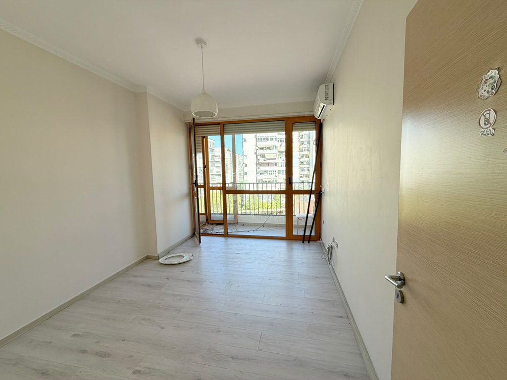 FOR RENT 3+1+2 APARTMENT FOR OFFICES – 3RD FLOOR, NEAR KIKA 2