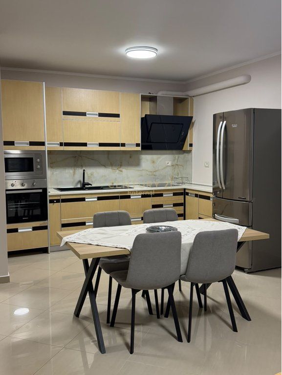 Apartament 2+1 Me Qira në Liqeni i Thatë