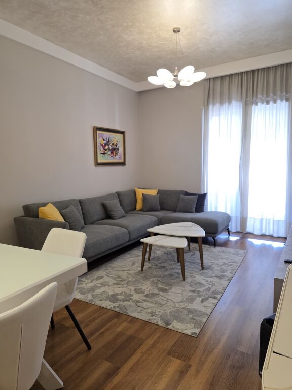 1+1 apartment for rent Delijorgji Complex