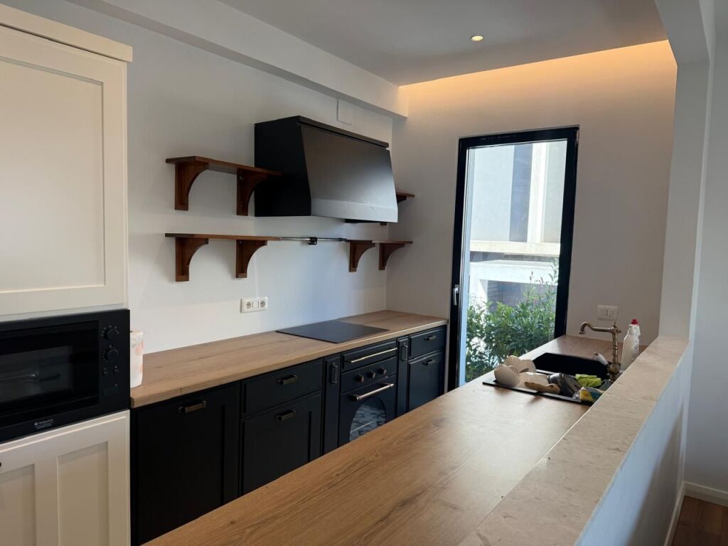 Jepet me qira apartament 2+1