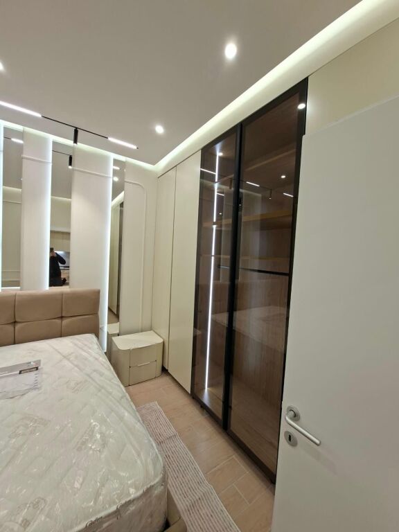Qera | Apartament 1 + 1 | Stacioni Trenit | 750 €/muaj