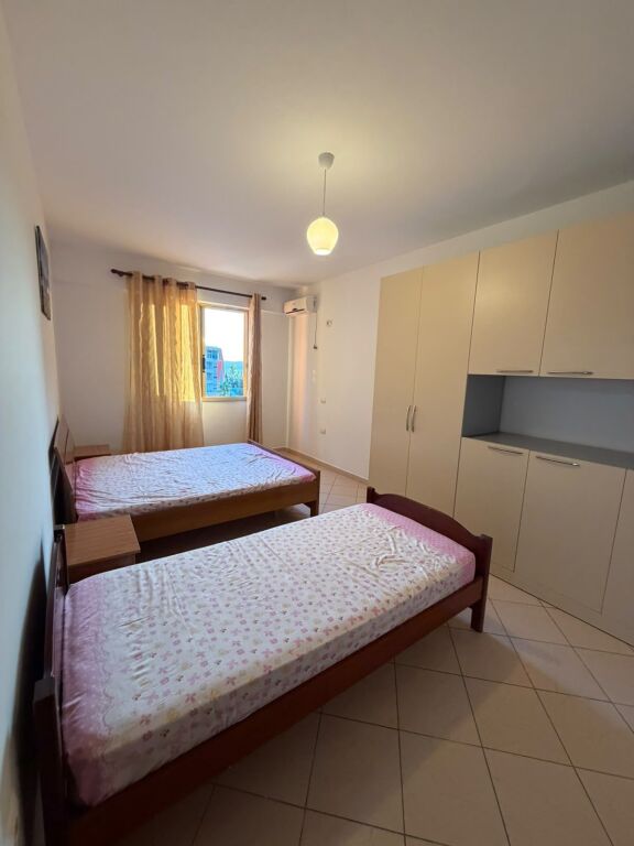 🏡 APPARTAMENTO 1+1 IN AFFITTO A LUNGO TERMINE – VLORË-All’inizio del Lungomare