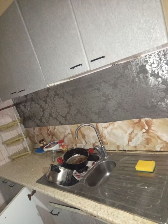 Garsoniere 1+1 me qira në Rruga 5 Maji, Tirane