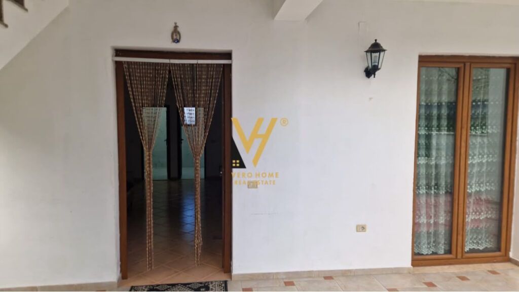 3+1 ENTRANCE FOR RENT ON ELBASAN STREET 64,000 LEKE