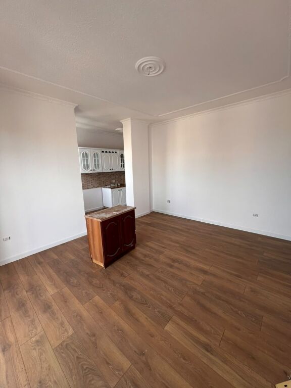 🏡 VENDESI APPARTAMENTO 1+1 A SPIAGGIA ILIRIA, DURRES!