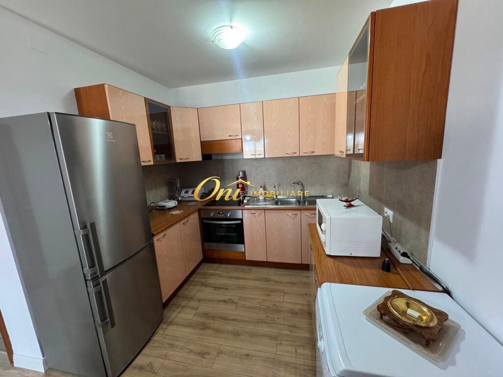 KOMUNA E PARISIT APARTAMENT PER QERA 2+1