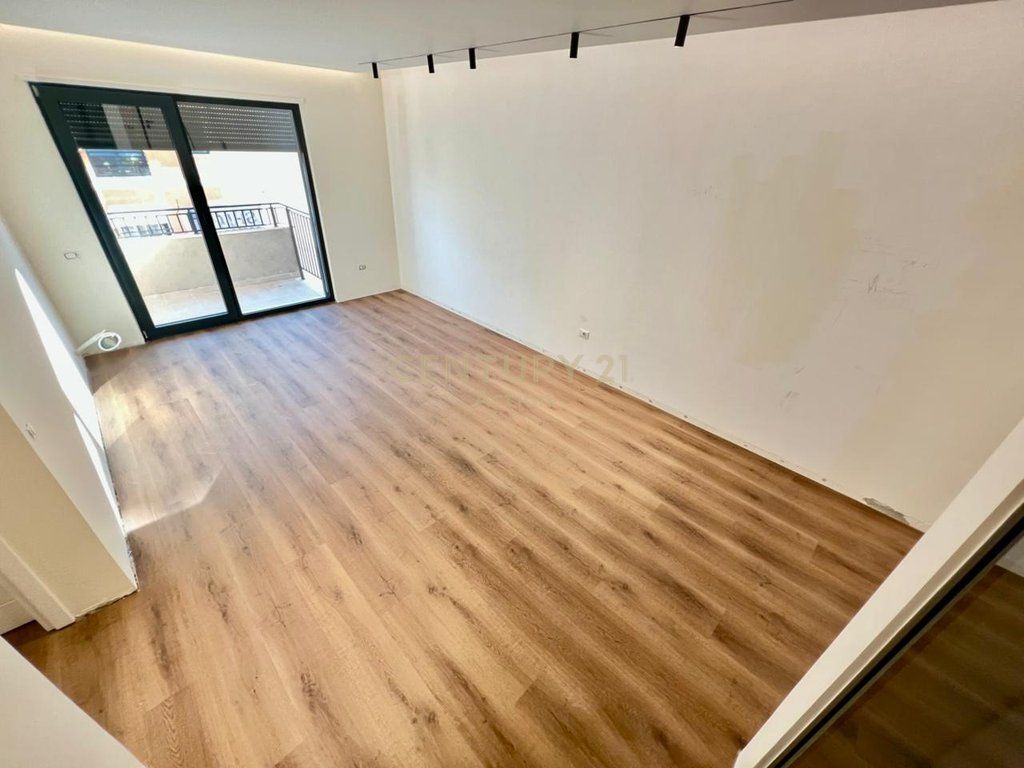 SHESIM, SUPER APARTAMENT 2️⃣➕1️⃣➕2️⃣ me 🅿️OST PARKIMI, LIQENI THATË (PA MALORE)‼️