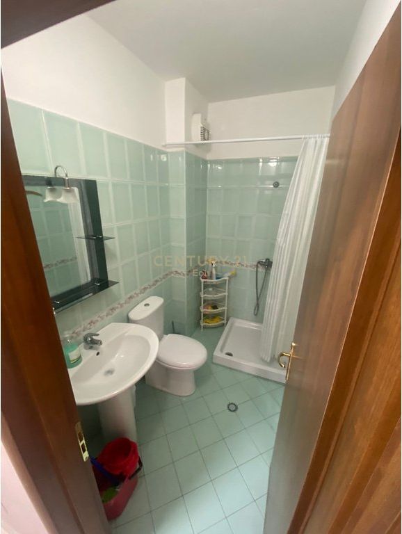 Apartament i Bollshëm 2+1+2 për Qira në Vollga, Durrës!