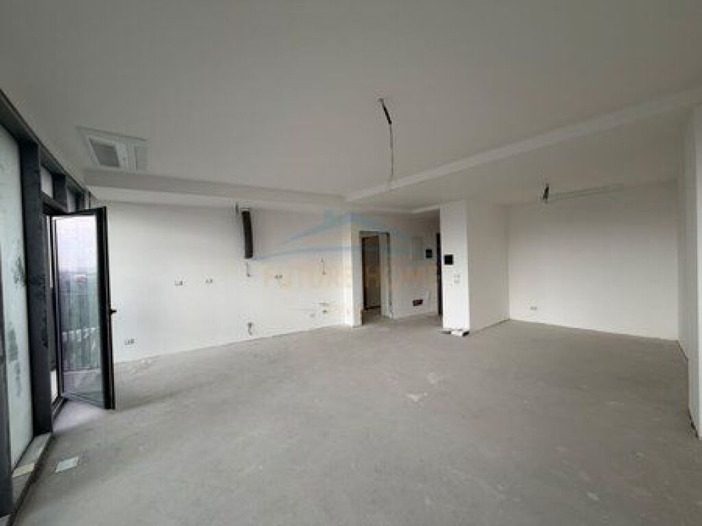  Shitet, Apartament 2+1+2+ Post Parkimi, Lake View Residence, Tiranë.