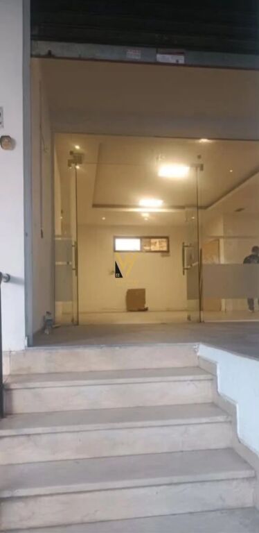 SHITET NJESI BIZNESI 69 M2 TE RR.NAIM FRASHERI 28.000.000 LEKE