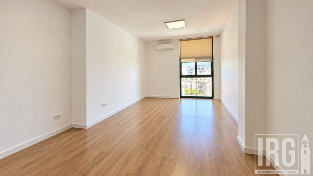 Office for Rent on Kavaja Street!