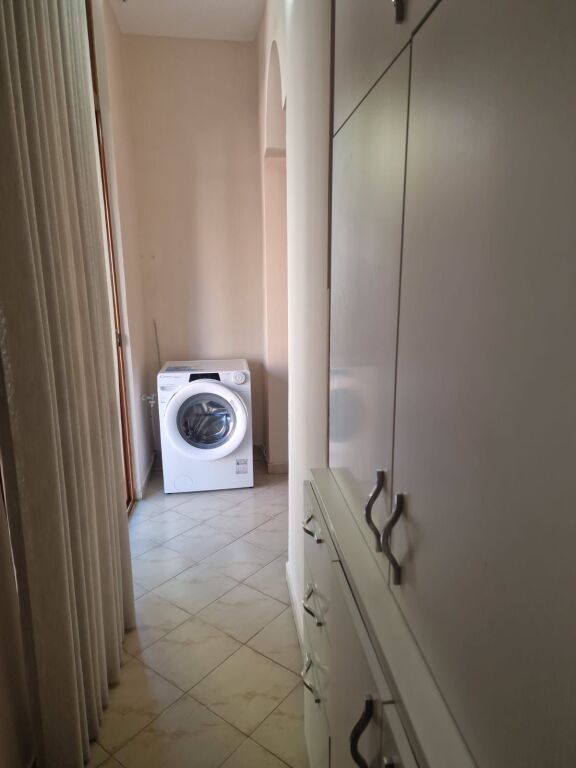 Apartament 1+1 me qera tek Sheshi Wilson